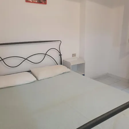 Salvatore accomodation * Capo Vaticano