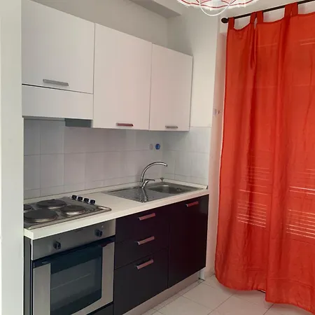 Vakantiehuis Villa Mareluna - Near The Beach , Family Residence Pet Friendly !