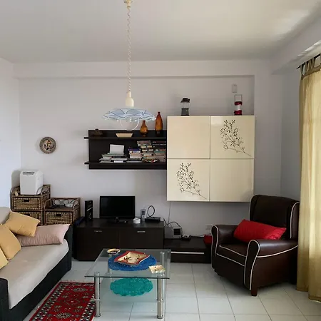 Villa Mareluna - Near The Beach , Family Residence Pet Friendly !