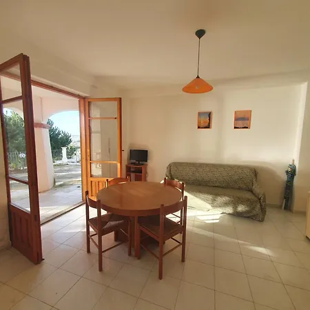 Villa Mareluna - Near The Beach , Family Residence Pet Friendly ! *